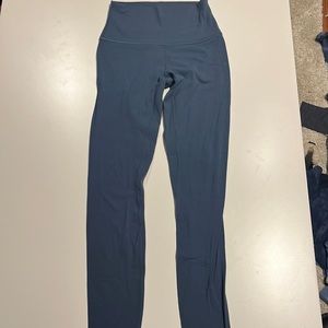 lululemon aligns 25”